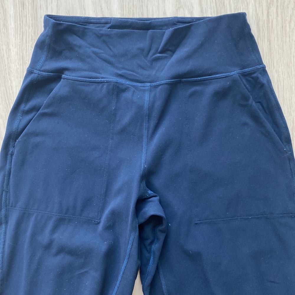 Lululemon - Align™ High-Rise Jogger
Full Length Navy - Picture 5 of 7